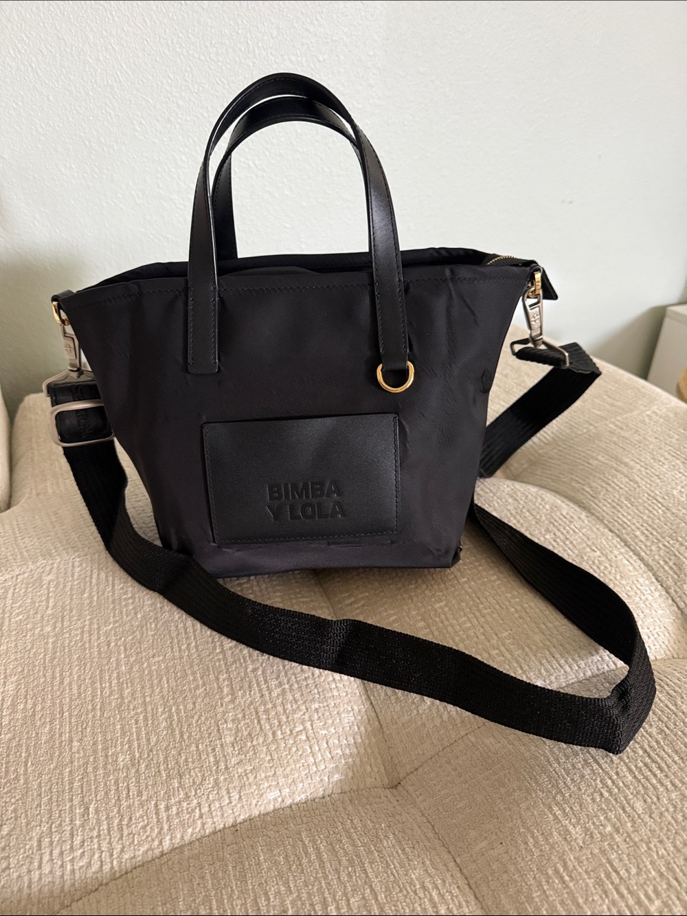 Bimba y Lola chihuahua Collection Black Nylon Small Bag Crossbody Tote - Picture 2 of 16